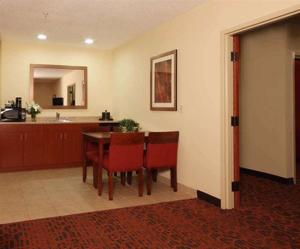 Hampton Inn Grand Rapids/North Walker Habitación foto