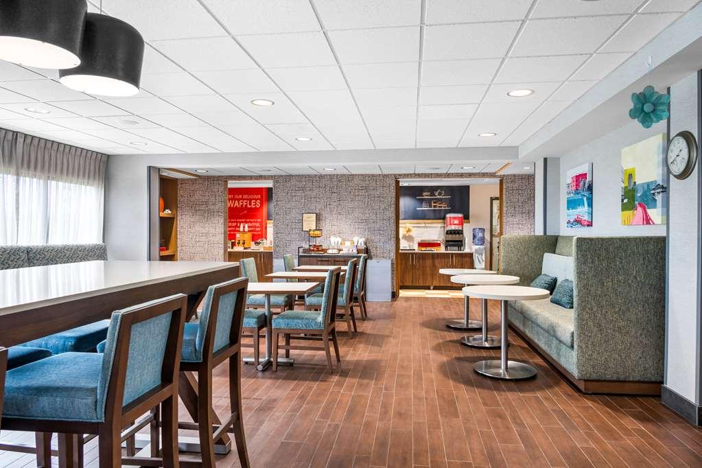 Hampton Inn Grand Rapids/North Walker Restaurante foto